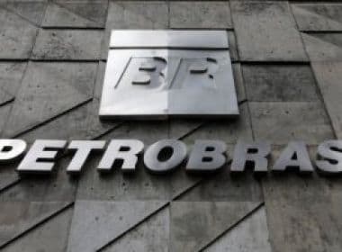 Apesar da crise, diretores da Petrobras podem ter aumento de 13% nos salários