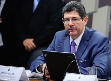 Joaquim Levy faz apelo para senadores aprovarem pacote de ajuste fiscal