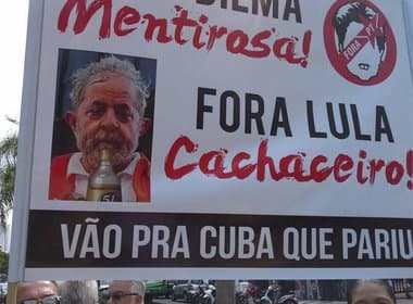 Na Avenida Paulista, brado é ‘Lula cachaceiro, devolva o meu dinheiro’
