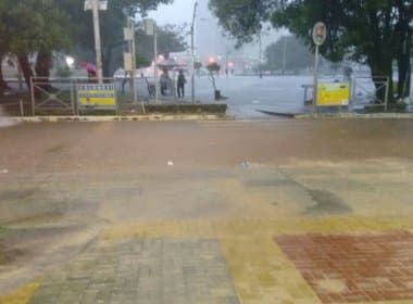 WhatsApp BN: mande fotos e vídeos de transtornos causados pela chuva nesta segunda