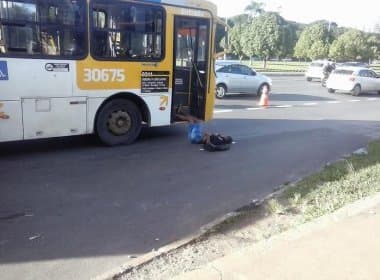 Passageiro reage e mata assaltante em ponto de ônibus na avenida Paralela