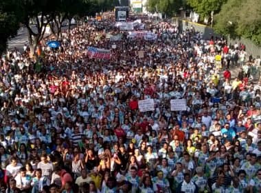 Em Marcha para Jesus no Rio, evangélicos protestam contra corrupção