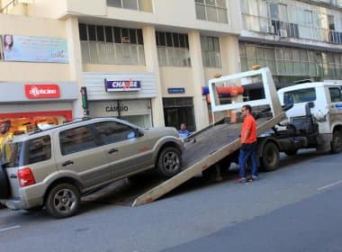 Transalvador notifica 30 veículos por estacionamento irregular no Comércio