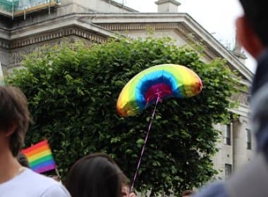 Americanos ameaçam se mudar para o Canadá por legalização de casamento homoafetivo
