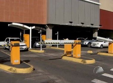 Em crise, lojas ‘pagam’ estacionamento de clientes em Salvador