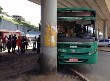Colisão entre dois ônibus deixa 15 feridos na Vasco da Gama