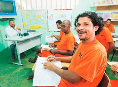 Bahia pretende melhorar ensino em prisões; sistema local já é o 2º melhor do país