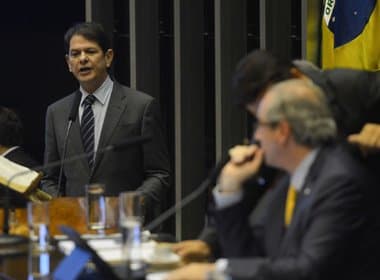 ‘Achacado’?: Cid Gomes é condenado a pagar R$ 50 mil para Eduardo Cunha