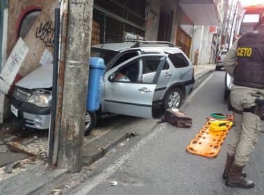 Criminosos não conseguem roubar carro e atiram contra casal em Salvador