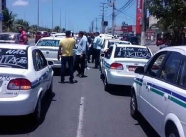 Lauro de Freitas: Taxistas se reúnem com prefeito após protesto na Estrada do Coco