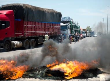 Ministro autoriza polícia a usar força contra caminhoneiros para liberar rodovias