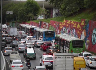 Comissão aprova projeto para reduzir mortes no trânsito pela metade