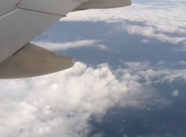 Passageiro filma ovnis acompanhando avião durante voo em Taiwan