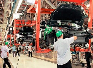 Funcionários da Ford em Camaçari negociam e adiam perda de emprego por cinco meses