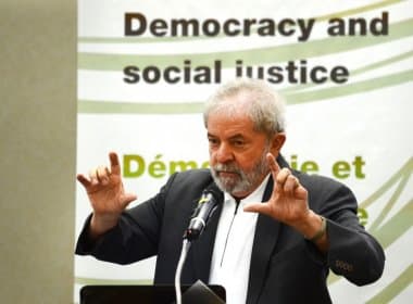 Lula se reúne com senadores e evita manifestar apoio à proposta de novas eleições