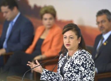 Kátia Abreu diz que pretende ser corresponsável se Dilma for afastada