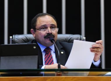 Vice-líder do governo afirma que Maranhão deve prosseguir com impeachment de Temer