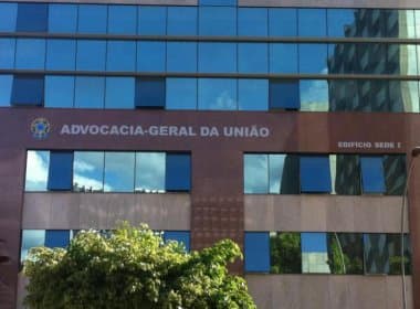 AGU entra com ações para cobrar R$ 11 bi de envolvidos na Lava Jato