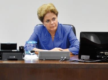 Delação de João Santana pode ter efeitos destrutivos para Dilma, diz coluna