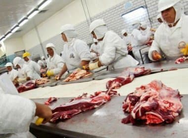 Brasil deixou de exportar carnes para 30 países por não preencher um formulário