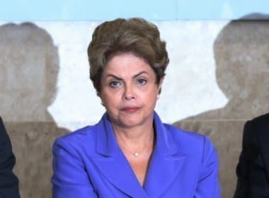 Dilma não quis receber notificação do impeachment inicialmente, diz senador