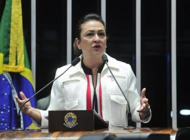 Defensora de Dilma no impeachment, Kátia Abreu deve ser expulsa do PMDB