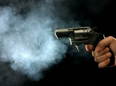 Camaçari: Homem reage e mata dois em tentativa de assalto