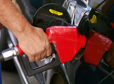Petrobras estuda reduzir preço da gasolina: &#039;Se quisermos mudar amanhã, mudamos&#039;
