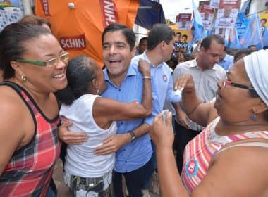 ACM Neto passa por 115 bairros de Salvador em campanha