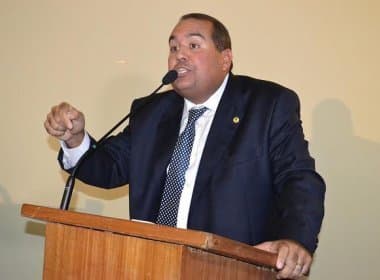 ‘Deixar o Centro de Convenções chegar naquele estado é lamentável’, critica Sandro Régis