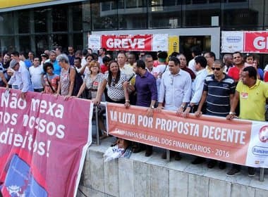 Bancos privados, BNB e BB retomam atividades; bancários da Caixa mantêm greve na Bahia