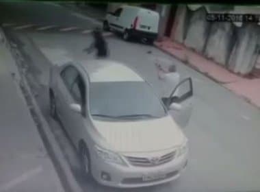 Policial que dirigia Uber mata três que tentaram assalto durante corrida; veja vídeo