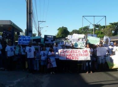 Camaçari: Familiares e amigos de vítimas da explosão em farmácia fazem protesto