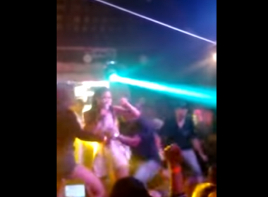 Vídeo registra momento de disparos no Coliseu do Forró; cantora é retirada do palco
