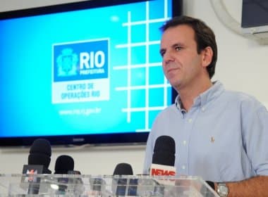 Eduardo Paes presta depoimento por inquérito em que é investigado com Aécio Neves