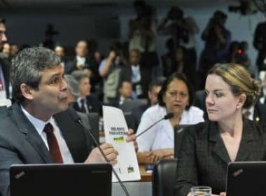 Senadores petistas entram em conflito por apoio a Eunício Oliveira no Senado
