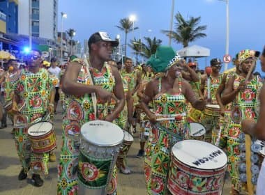 Bloco afro Malê Debalê desfila pela primeira vez no Fuzuê