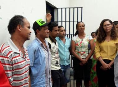 Baianapólis: Comitiva do governo visita presos e articula mediação de conflito de terra