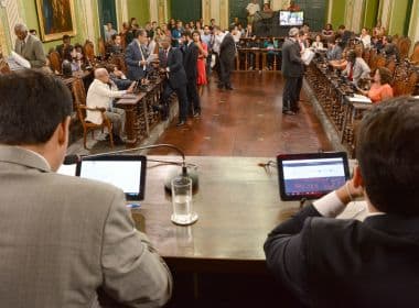 Demissão de terceirizados ensaia tensão na base de ACM Neto na Câmara de Salvador