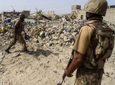 Ação militar para 'eliminação da discórdia' acaba com 12 mortos no Paquistão