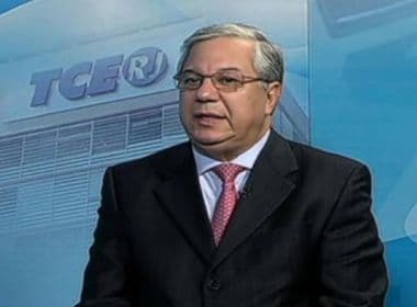 Ex-presidente do TCE-RJ pediu propina pelo Maracanã enquanto assinava cartão de Natal