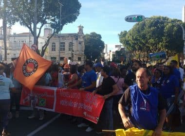 Manifestantes iniciam ato contra reformas trabalhista e previdenciária no Campo Grande