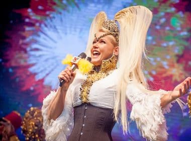 'Desnecessário', diz Xuxa ao deixar palco por causa de homenagem de paquitas