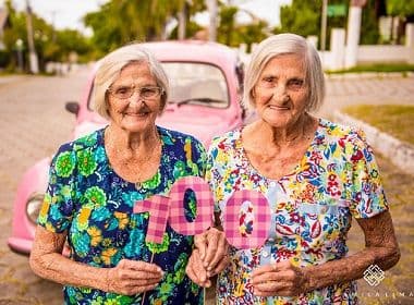 Gêmeas celebram aniversário de 100 anos com ensaio fotográfico