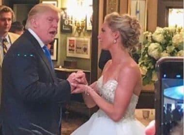 Trump entra de penetra em casamento nos EUA; festa ocorria em seu clube de golfe