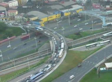 Saída da cidade causa congestionamento no entorno da Rodoviária e na Calçada
