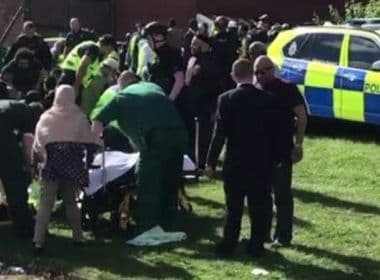 Mulher é presa após atropelar e ferir pessoas em cidade na Inglaterra