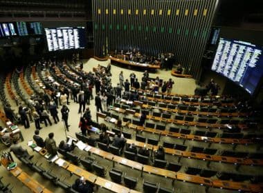 PMDB pedirá aos 63 deputados que anunciem voto contrário à denúncia contra Temer