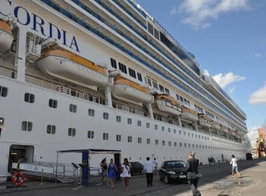 Bahia deve receber mais de 220 mil turistas em temporadas de cruzeiros até abril de 2018