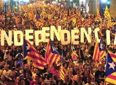 Governo espanhol quer antecipar eleições da Catalunha para janeiro de 2018